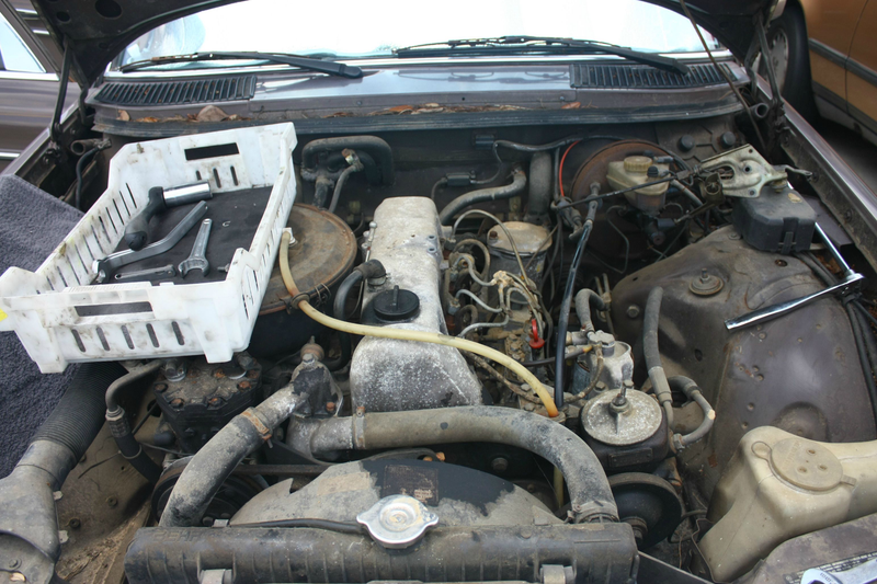 Illustration for article titled 240D Restoration: Valve Adjustment Time